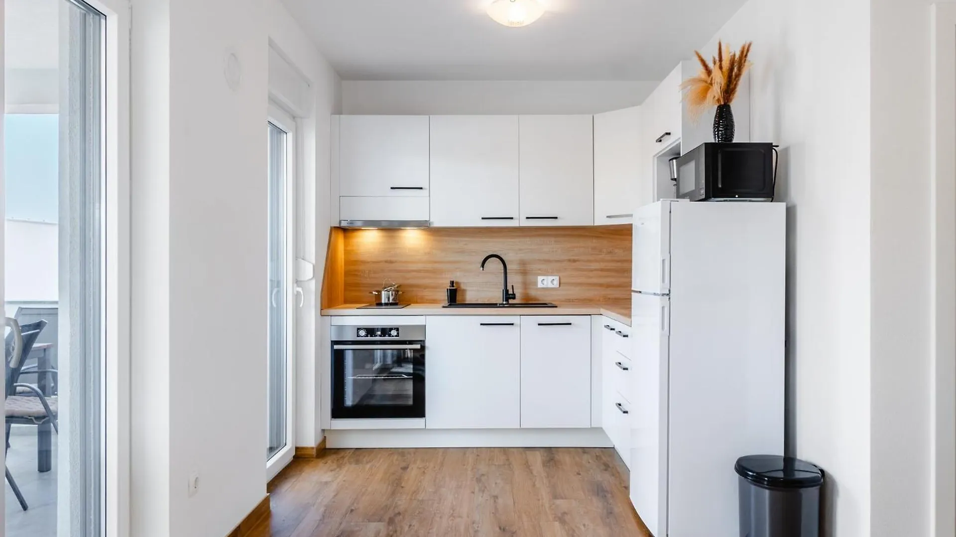 Apartments Lacic 비르